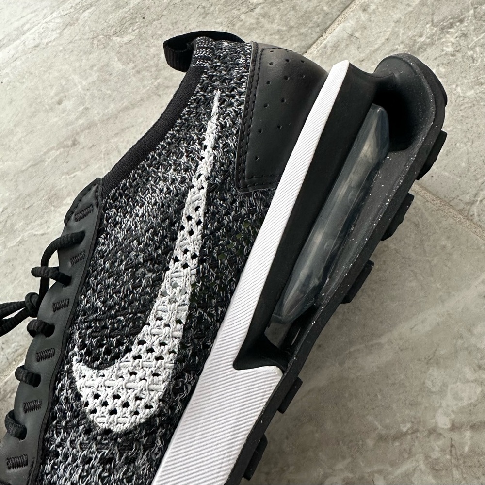 Nike Air Max Flyknit Racer Running Sneakers Black Grey Sz 9 - Picture 3 of 15